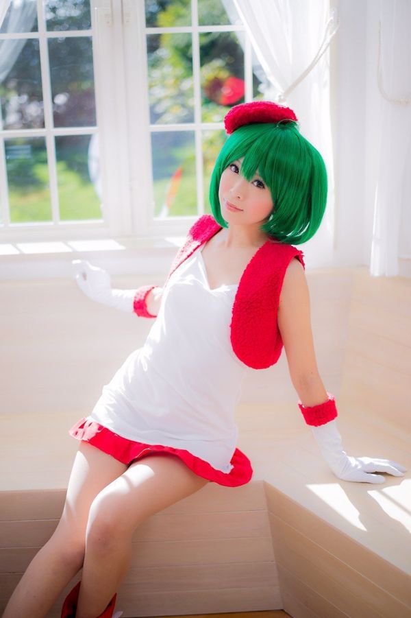 Yuki Mashiro Cosplay "Makros" Ranka Lee (Xmas ver.)