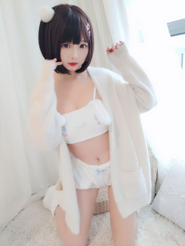 [Ảnh Cosplay] Vẻ đẹp hai chiều Furukawa kagura - chú chó Yugui