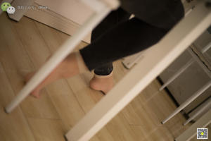 [Camellia Photography LSS] NO.055 Porc effiloché, pieds nus