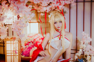 [COS Welfare] Anime Blogger Jiuqu Jean - Glorious Chinees Nieuwjaar Kimono