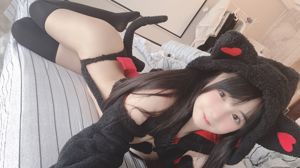 [Foto Cosplay] Sakurai Ningning - Gatinho Preto