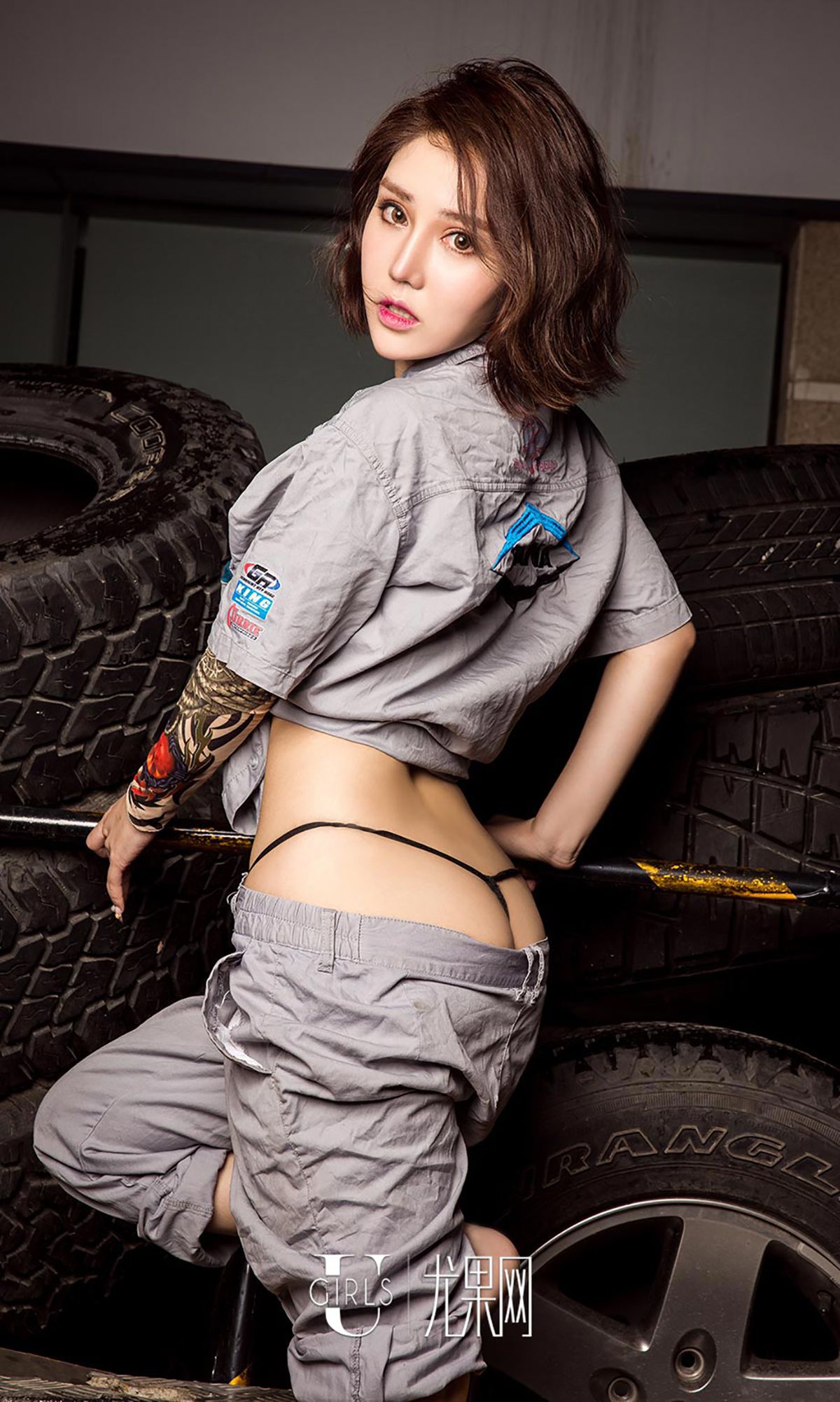 Wang Erlin "You Need to Be a Tender Girl for Repairing a Car" [Ugirls] No.413 Page 16 No.575810