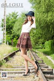 Model Sitong "Fashionable Beautiful Legs and Beautiful Outdoor Shooting" [丽柜Ligui]