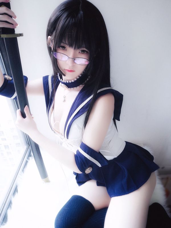 Yi Xiao Yangze "คาทาน่าและชุดกะลาสี" [COSPLAY Beauty]