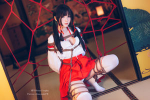 [Net Red COSER Photo] Weibo Girl Paper Shuangyue Shimo - Miko Bundling