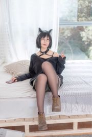 Coser месяц за месяцем su "Everyday Cat Girl"